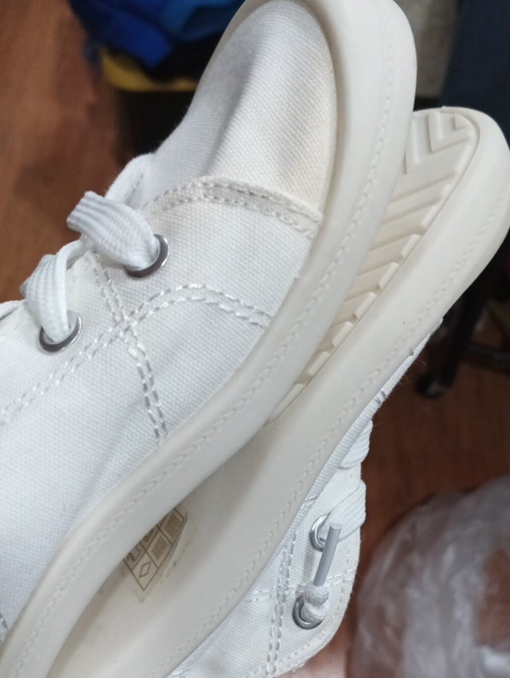 Casual Women's White Lace-Up Canvas Sneakers - Picture 6 of 8